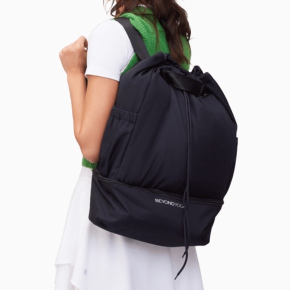 Beyond Yoga Convertible Gym Bag - Picture 5 of 5